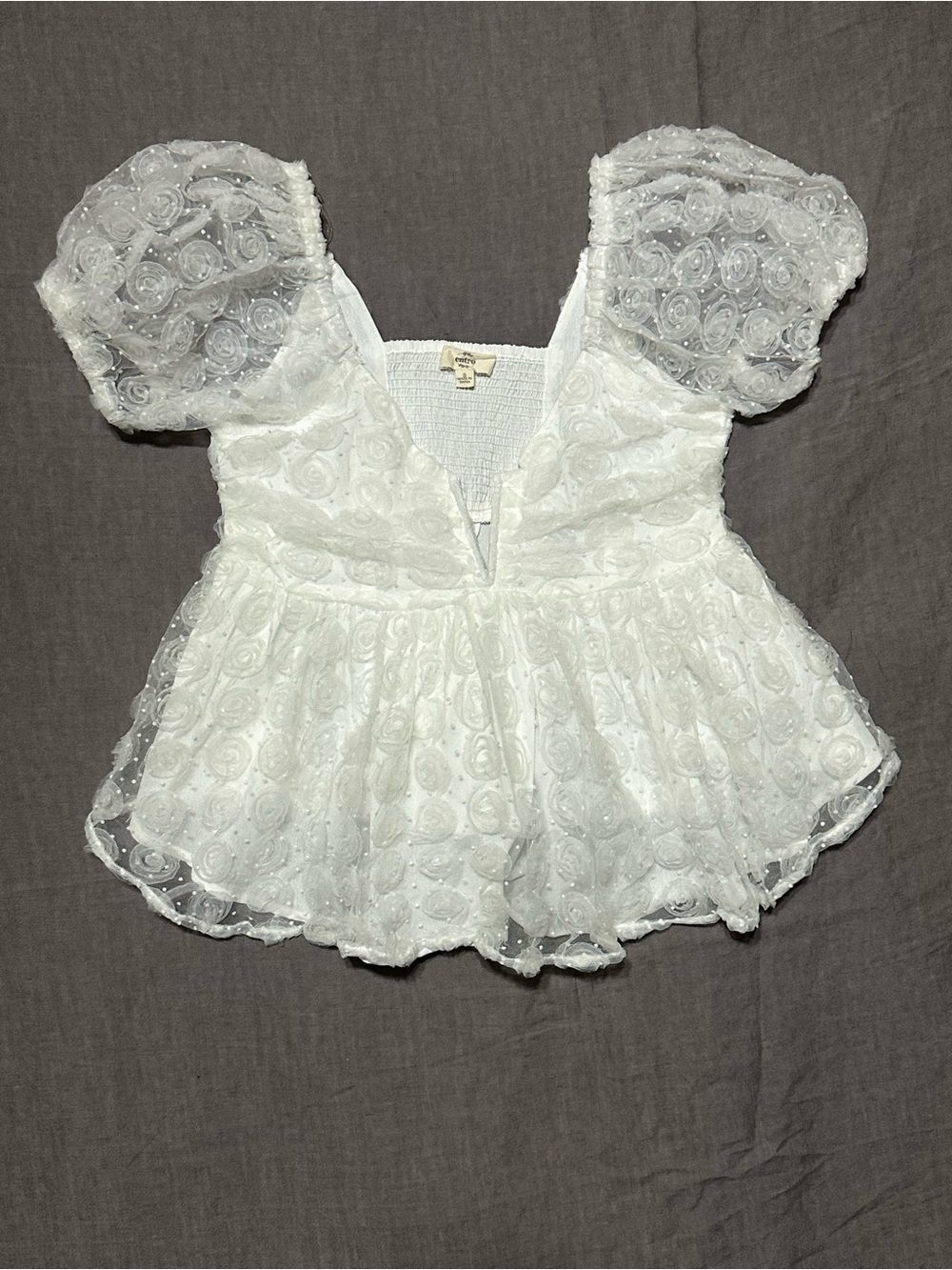entro White Puff Sleeve Lace Peplum Blouse